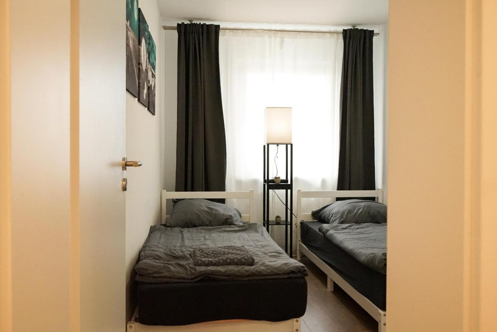 Moeblierte 3-Zimmer-Wohnung Nahe Duesseldorf In Duisburg-Sued Ngoại thất bức ảnh