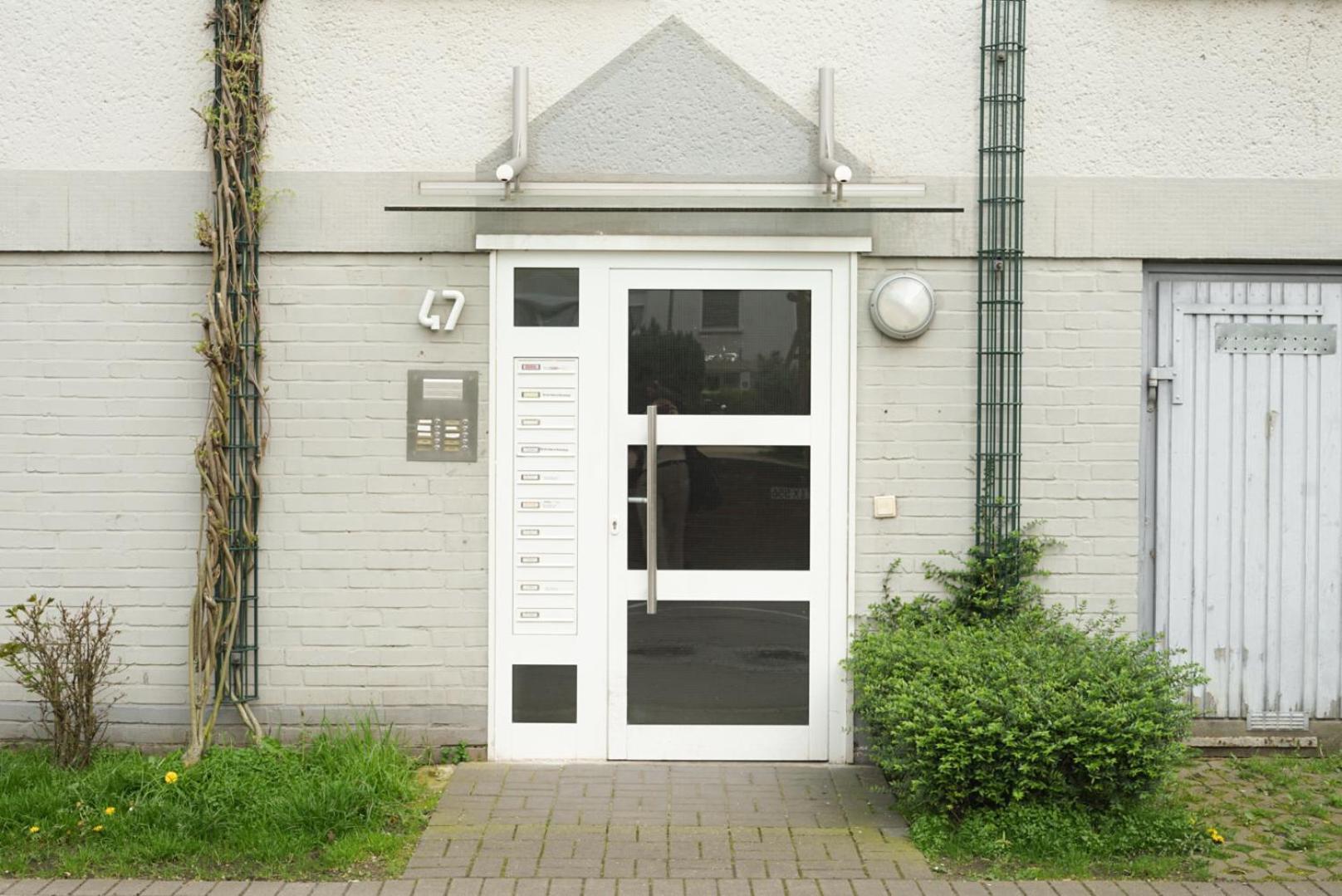 Moeblierte 3-Zimmer-Wohnung Nahe Duesseldorf In Duisburg-Sued Ngoại thất bức ảnh